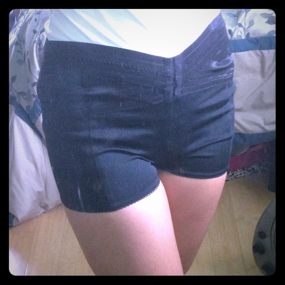 Beautiful Elizabeth and James tap shorts