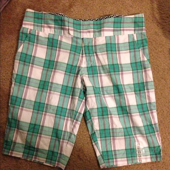 Roxy Bermudas size 11