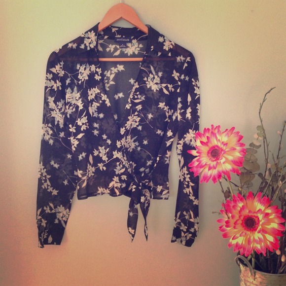 Ann Taylor 100% silk blouse
