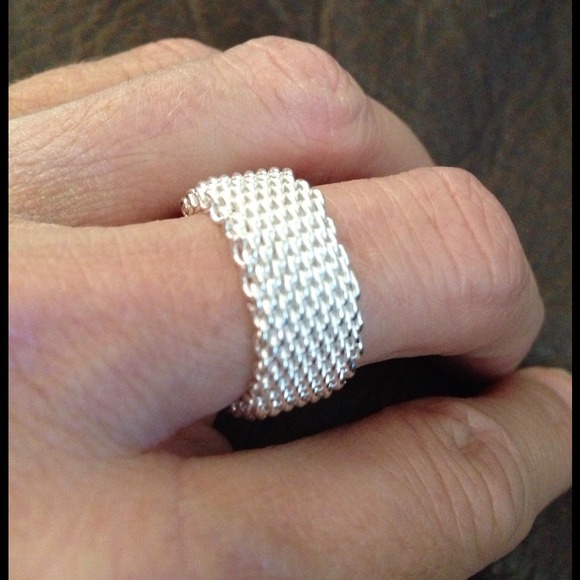 Be Seen Sales Jewelry - Mesh Ring