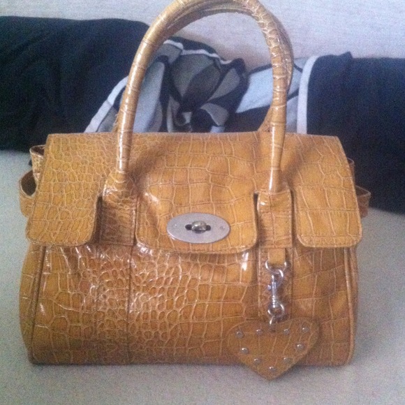 Handbag