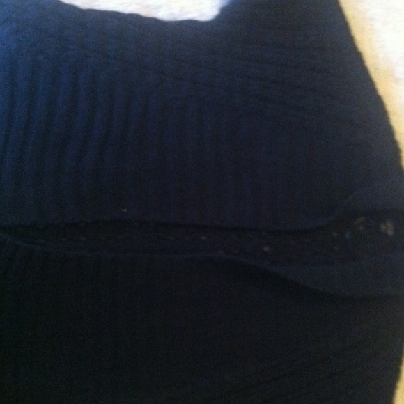 Sweater - Picture 1 of 1