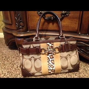 Authentic Coach Purse..Absolutley Fabulous!*Sold*