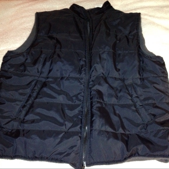 ❤For @myplace❤🌌Black Puffy Vest🌌