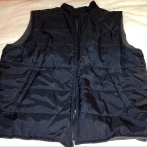 ❤For @myplace❤🌌Black Puffy Vest🌌
