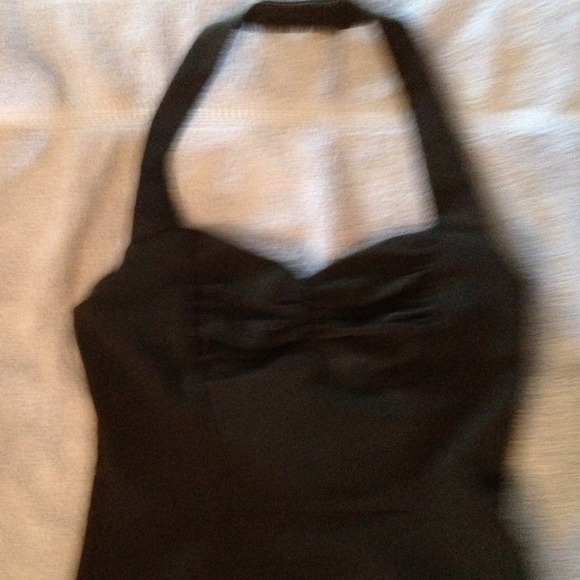 👗Dress up or dress down halter dress👗 - Picture 4 of 4