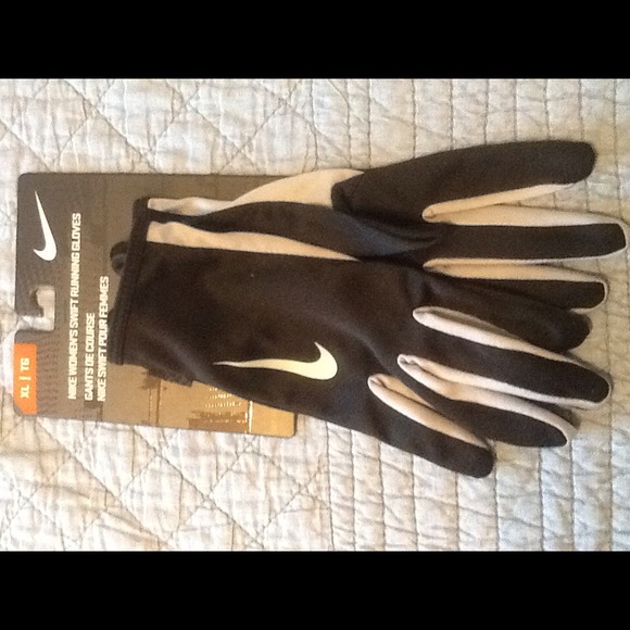 Nike gloves