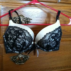 ⛔Hold⛔VS miraculous bra