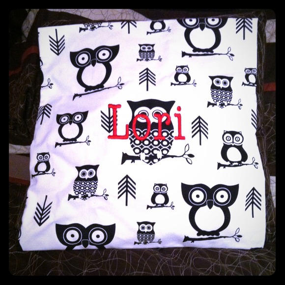 Monogrammed LORI owl pillow case