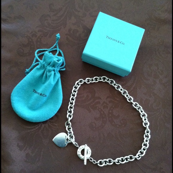 🌹GREAT PRICE🌹 Tiffany Heart Toggle Necklace