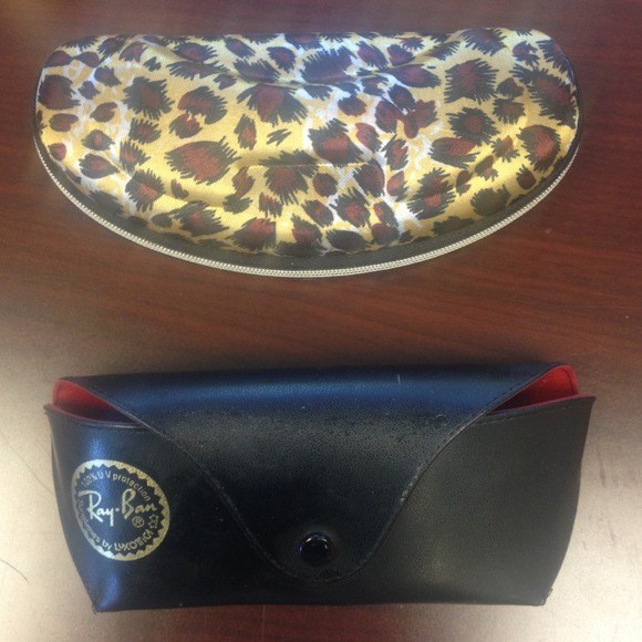 Guess Sunglasses Case One Size Like New