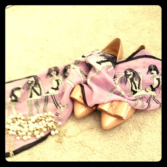 🌟 Lowered 🌟 100% Silk Scarf