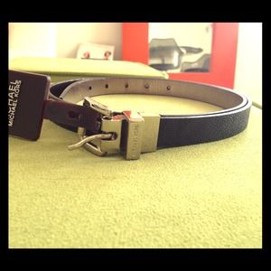 🎉Authentic Michael Kors logo black belt🎉