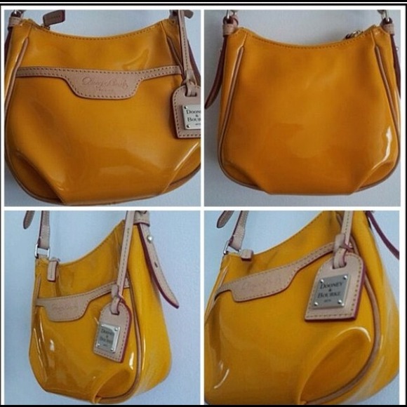 💯Authentic Dooney & Bourke Crossbody purse - Picture 2 of 4