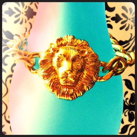 Lion golden bracelet