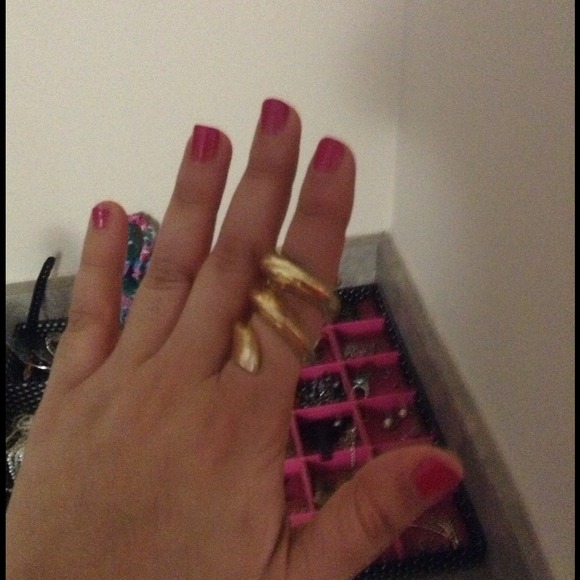 Yellow Gold Sassy Swirl ring!!!! Size 8 - Picture 2 of 2