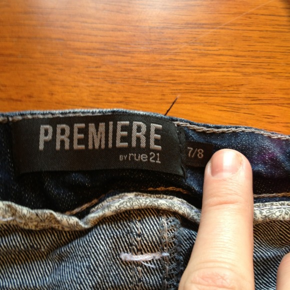 Jeans - Picture 4 of 4