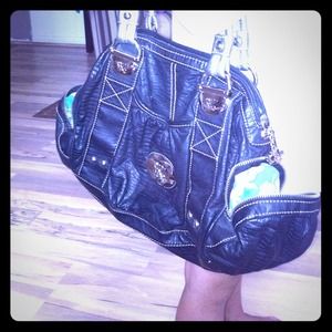 Bundle for @Histodoll 2 purses and bra