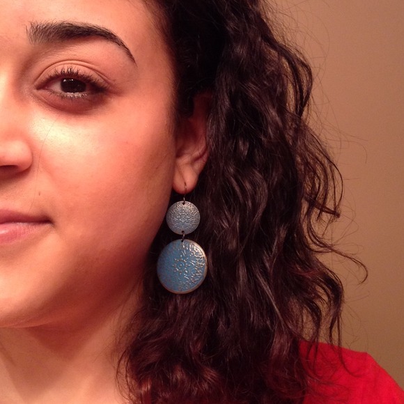 Tribal Turqoise painted earrings ! - Picture 2 of 2