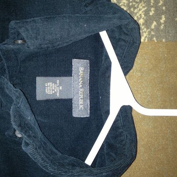 Black banana republic button up. (Men's) - Picture 2 of 2