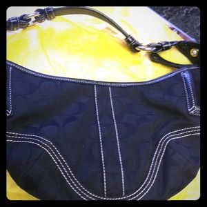 Original Coach Soho signature Canvas Black Hobo!!!