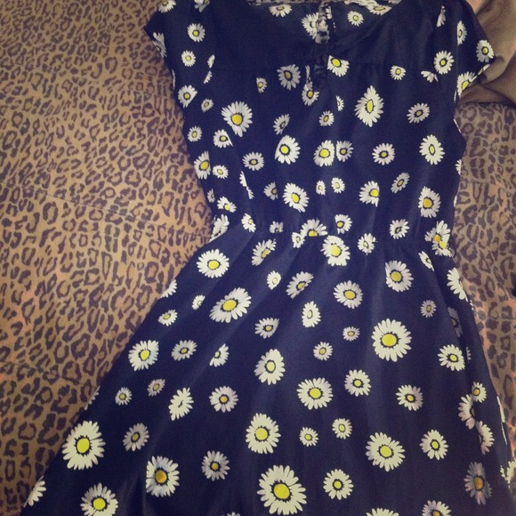 Daisy dress