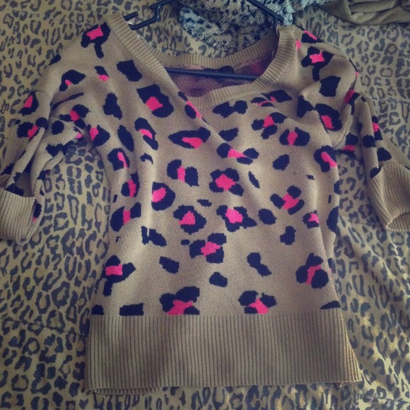 Cheetah sweater