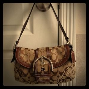 Coach Signature handbag