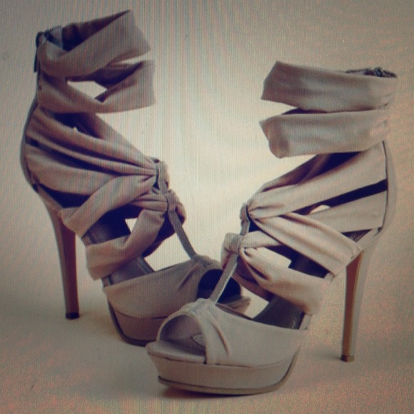 Colin Stuart Victoria's Secret Heels 7.5