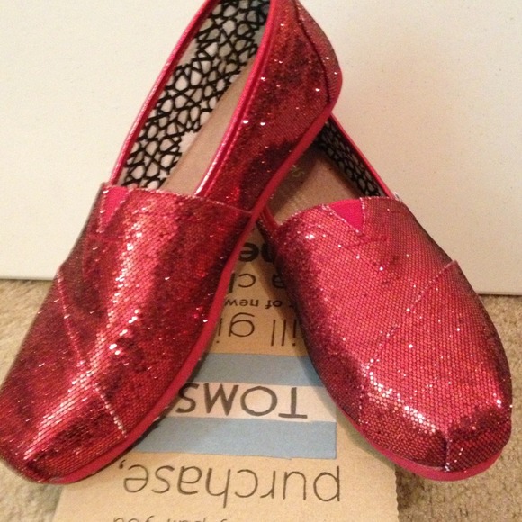 TOMS Shoes - Toms shoes