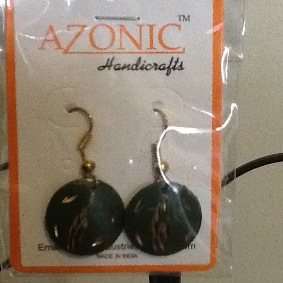 Earrings - Picture 3 of 3