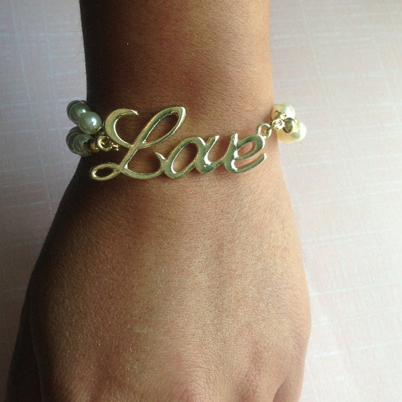💕Love bracelet💕 - Picture 3 of 3