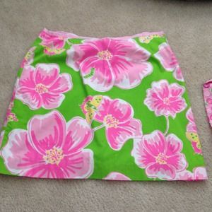 Sale: Lilly Pulitzer hibiscus print Skirt