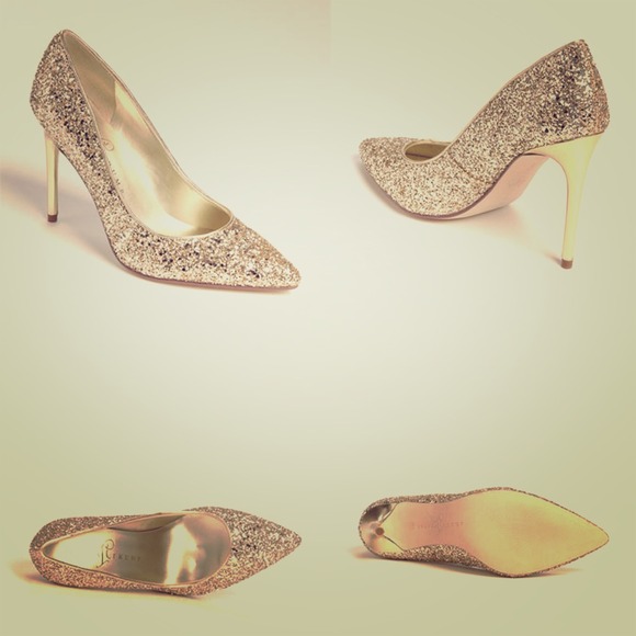 🎀SOLD🎀 Ivanka Trump " Kaydena Pumps "