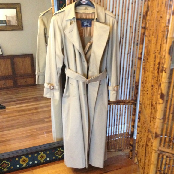 Authentic Burberrys Trench Coat