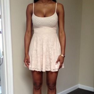H&M lace beige sundress