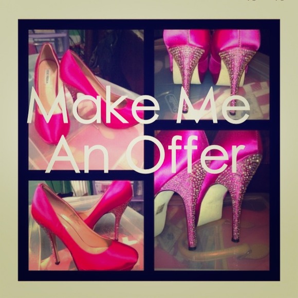 SOLD! Steve Madden Dazzled Hot Pink Platforms