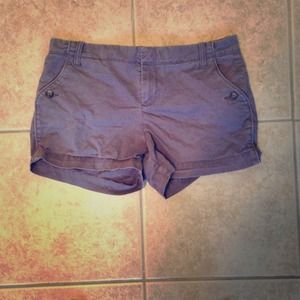 Size 6  gray old navy shorts!