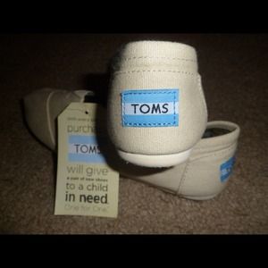 TOMS shoes
