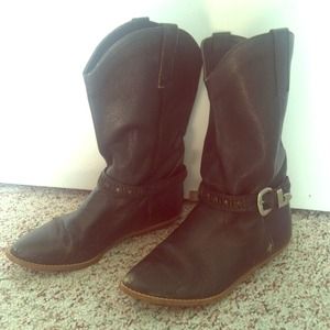 Vintage style cowgirl boots!!