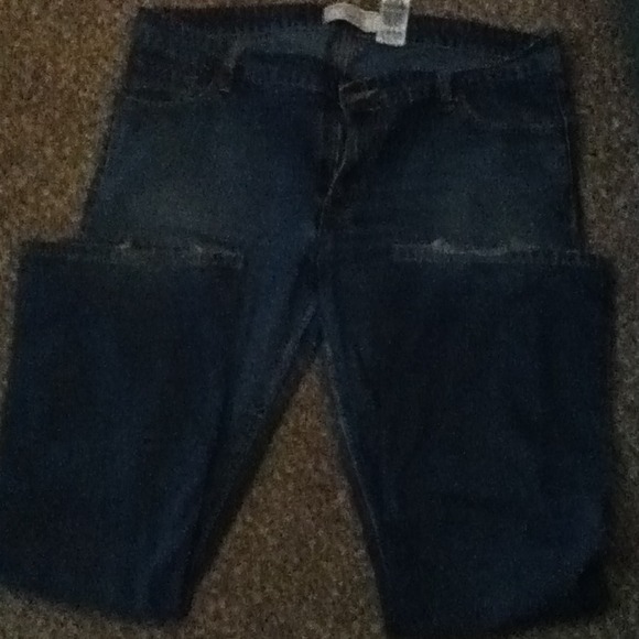 Levi's junior size 17 fits size 15 or so. (Traded)