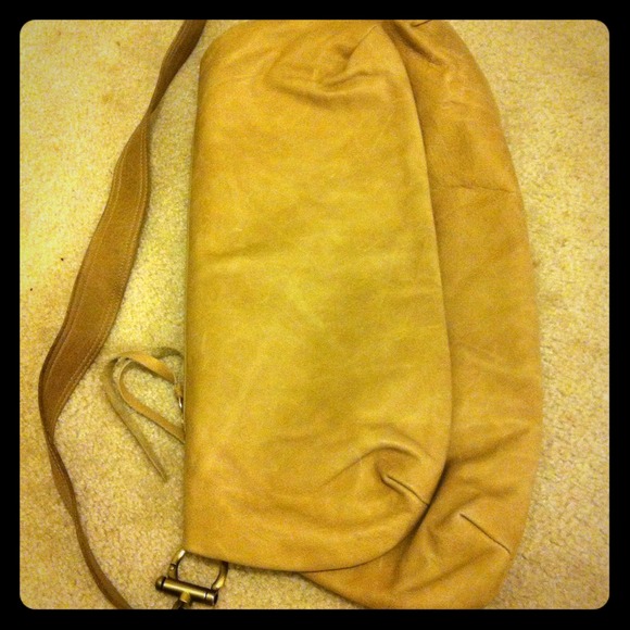 Foley and Corinna cross body style bag