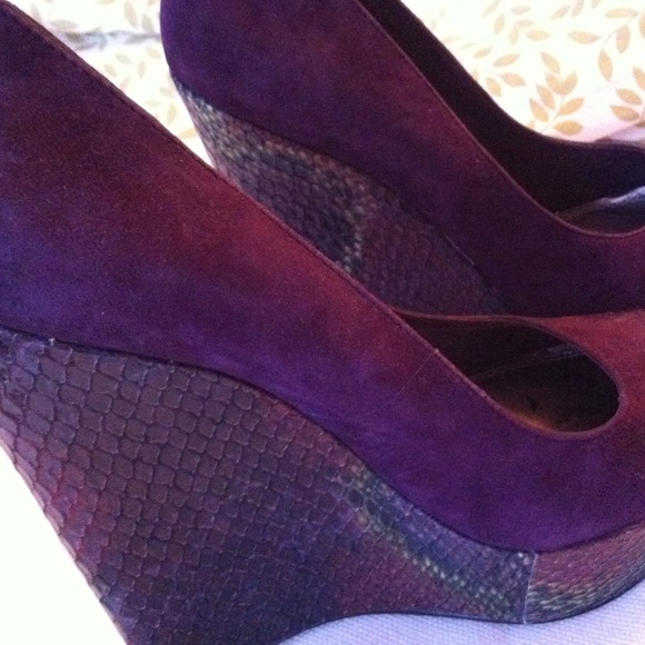 Bakers™ Plum Purple Snake Skin - Picture 3 of 3