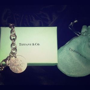 SOLD! 💯Authentic "Return To Tiffany" Bracelet