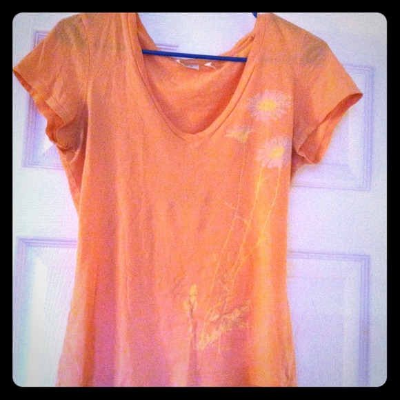 SOLD IN BUNLDE American Eagle Tee - Picture 1 of 2