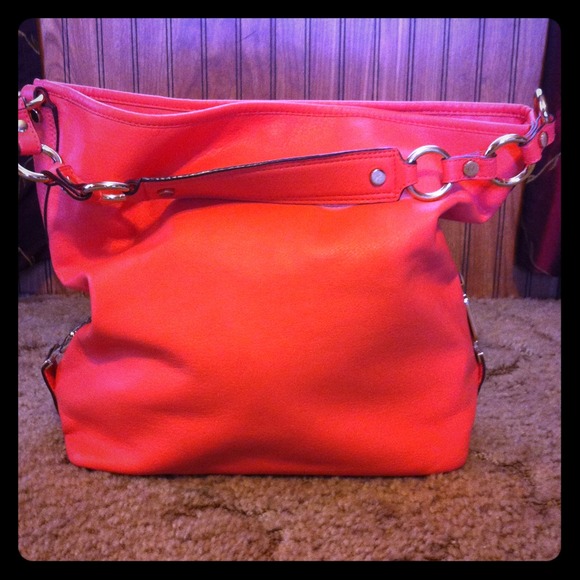 🚩Sold🚩🍒DANA BUCHMAN PURSE GREAT SIZE 🍒