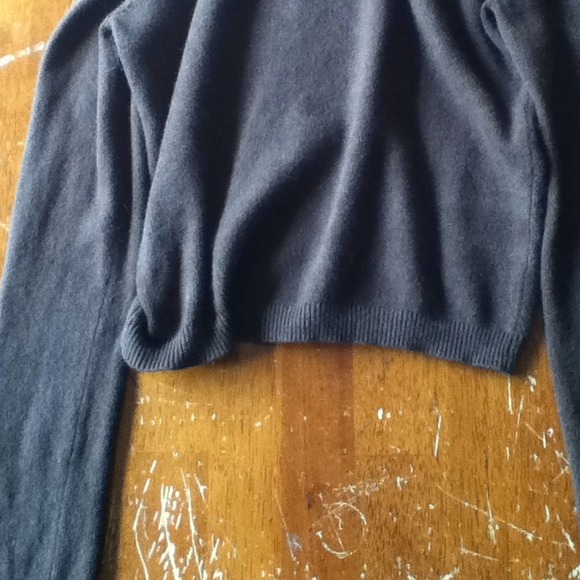 Brown turtle neck sweater' Looks grey in photos! - Picture 2 of 3