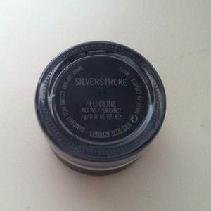 SOLD 🔴MAC Silverstroke Fluidline