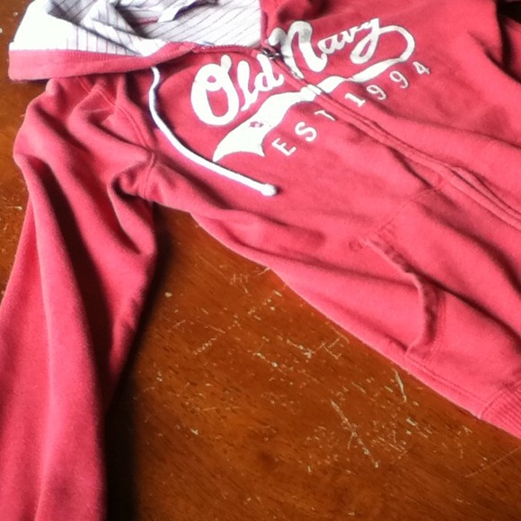 Old navy sweater - Picture 2 of 3