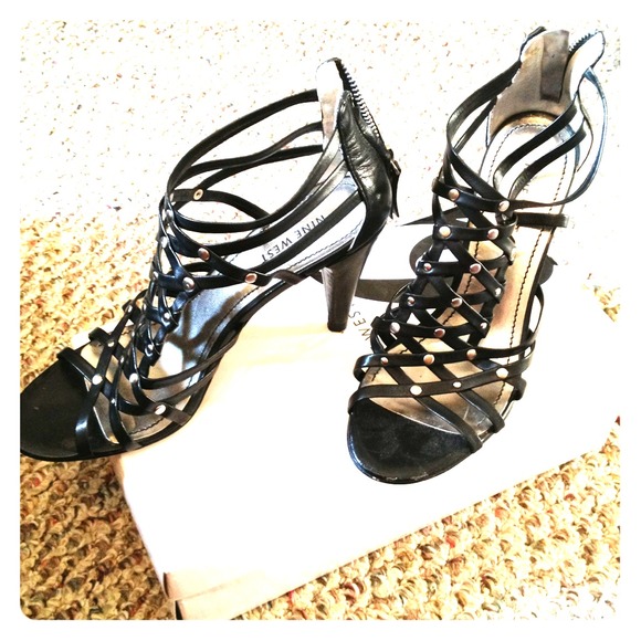 Nine West Black leather strappy sandals